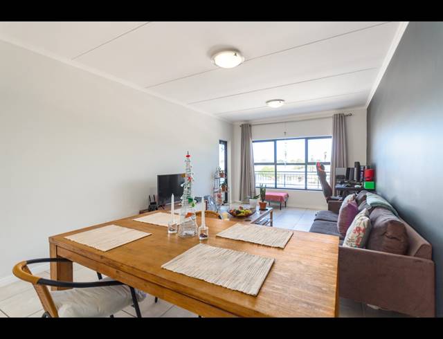 2 BEDROOM APARTMENT SOLD IN RICHWOOD